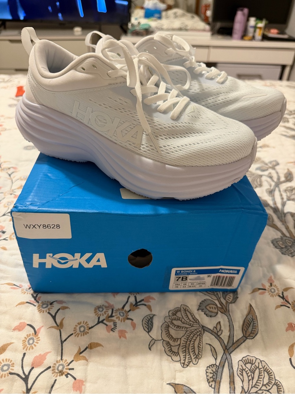 Hoka Bondi 8 White Women's Athletic Running Shoes
